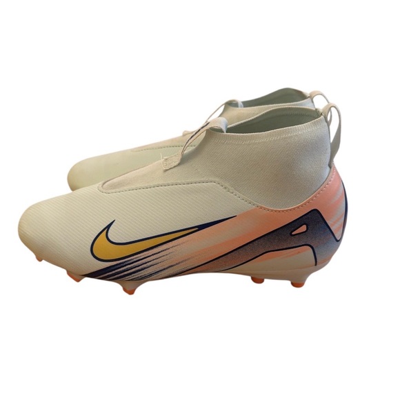 Nike UNISEX Cream and Orange Soccer Cleats - Picture 1 of 6